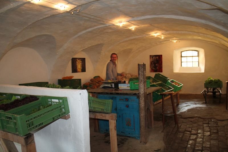 Verkaufsraum im Gewölbekeller