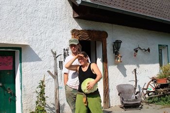 Bild vom Hof und den Feldern